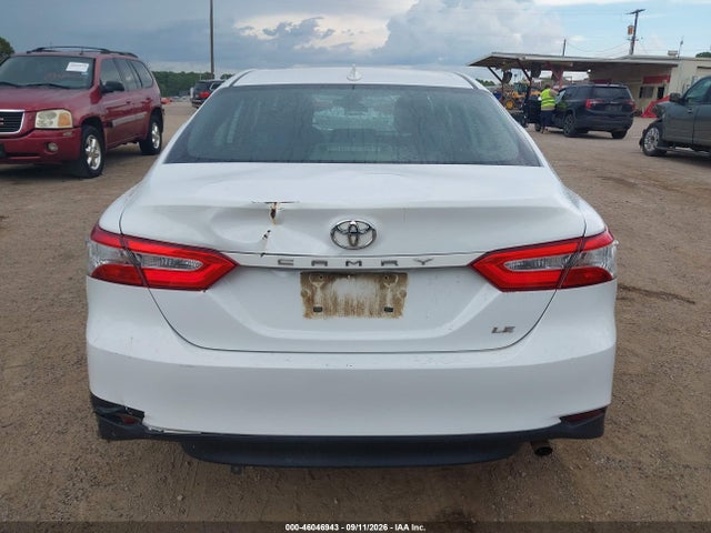 2019 TOYOTA CAMRY LE 17