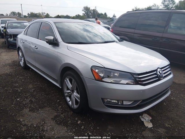 2015 VOLKSWAGEN PASSAT 1.8T SE