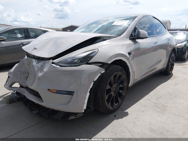 2023 TESLA MODEL Y AWD/LONG RANGE DUAL MOTOR ALL-WHEEL DRIVE 2