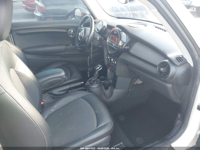 صورة 5 لـ 2015 MINI HARDTOP COOPER