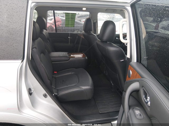 2019 INFINITI QX80 LUXE 8