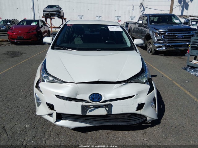 2017 TOYOTA PRIUS THREE TOURING 12