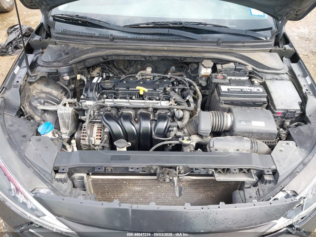 2019 HYUNDAI ELANTRA SE 10