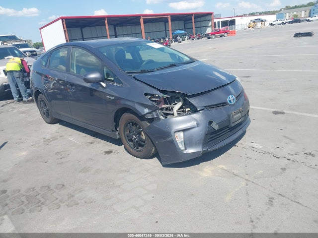 2015 TOYOTA PRIUS TWO
