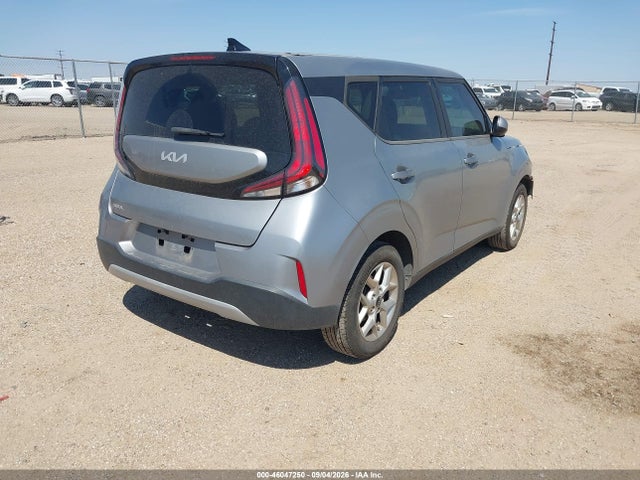 2023 KIA SOUL LX 4