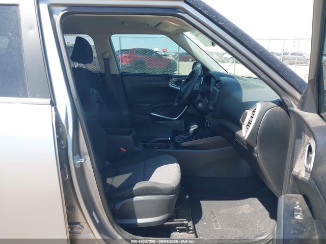2023 KIA SOUL LX 5