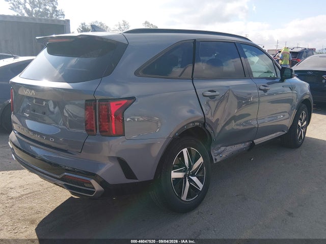 2022 KIA SORENTO S 4