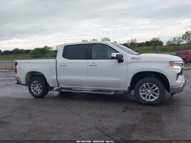 صورة 13 لـ 2023 Chevrolet SILVERADO 1500 4WD STANDARD BED LT