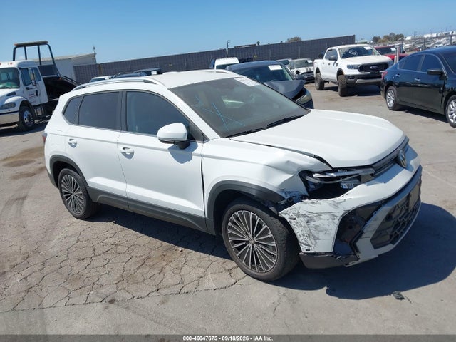 2025 Volkswagen Taos 1.5T SE