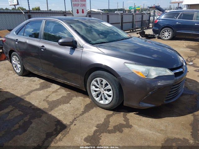 2015 TOYOTA CAMRY LE