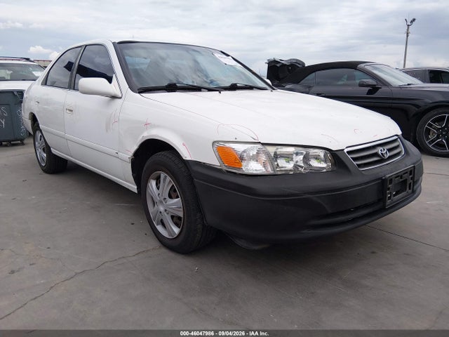2001 TOYOTA CAMRY LE