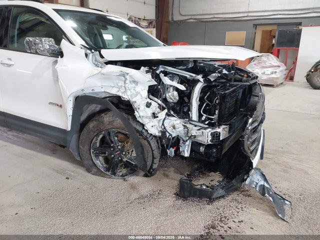 2024 GMC TERRAIN AWD AT4 6