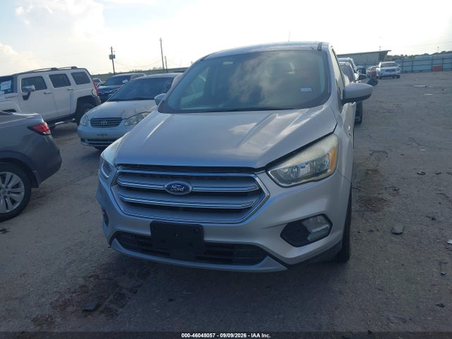 2019 FORD ESCAPE SE 12