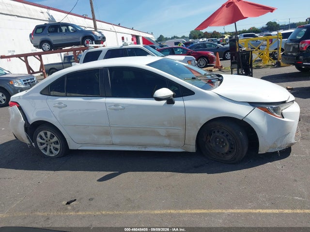2022 TOYOTA COROLLA LE 12