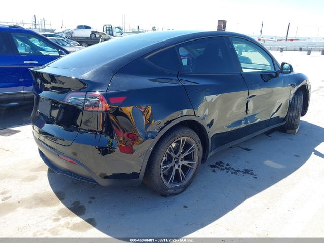 2025 TESLA MODEL Y LONG RANGE DUAL MOTOR REAR-WHEEL DRIVE 4
