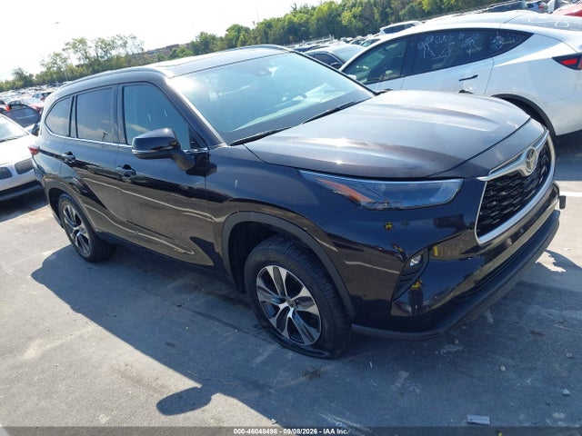 2022 TOYOTA HIGHLANDE XLE
