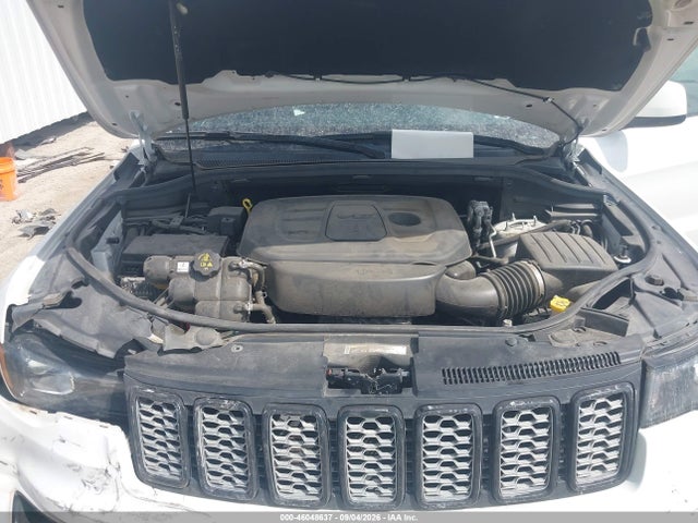 2019 JEEP GRAND CHEROKEE ALTITUDE 4X2 10