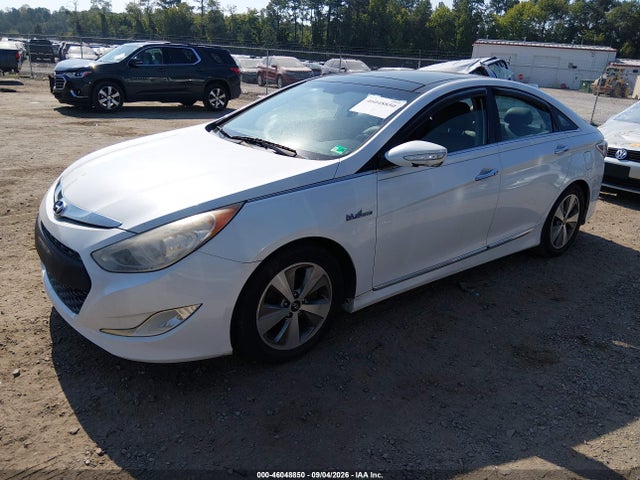 2012 Hyundai SONATA HYBRID 照片 2