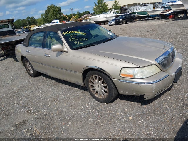2006 LINCOLN TOWN CAR SIGNATURE