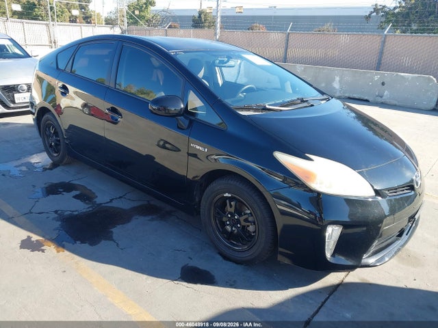 2014 TOYOTA PRIUS THREE