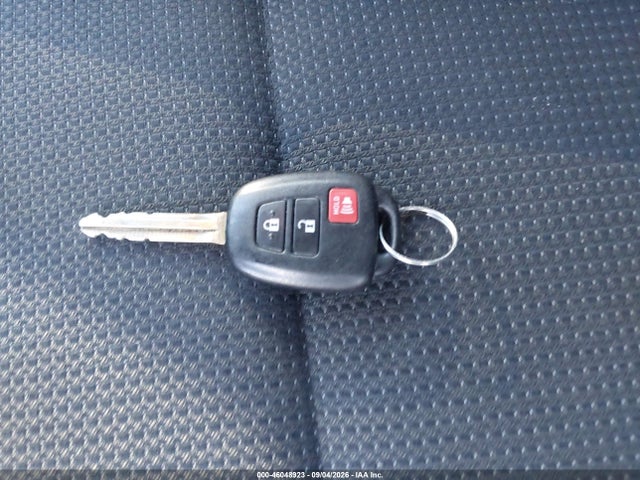 2018 TOYOTA RAV4 XLE 11