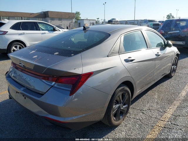 2023 HYUNDAI ELANTRA SEL 4