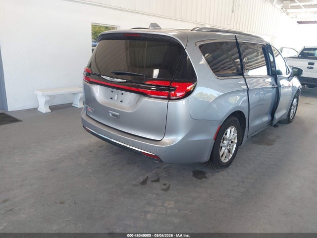 2021 CHRYSLER PACIFICA TOURING L 4
