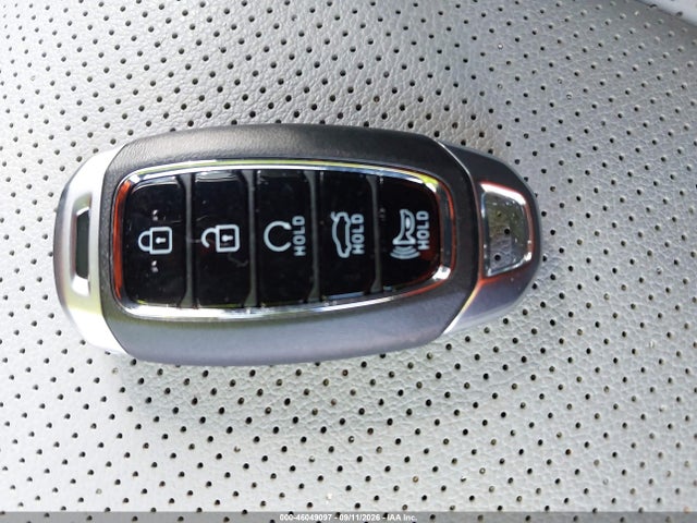 2023 HYUNDAI ELANTRA LIMITED 11