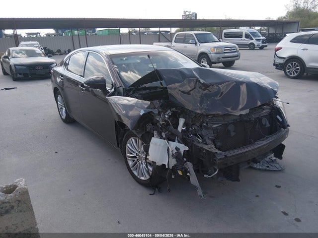 2013 LEXUS ES 