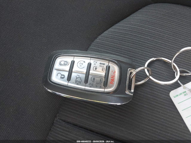 2023 CHRYSLER VOYAGER LX 11