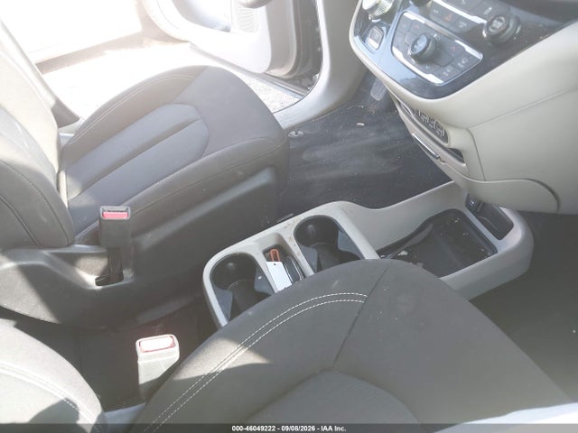 2023 CHRYSLER VOYAGER LX 5