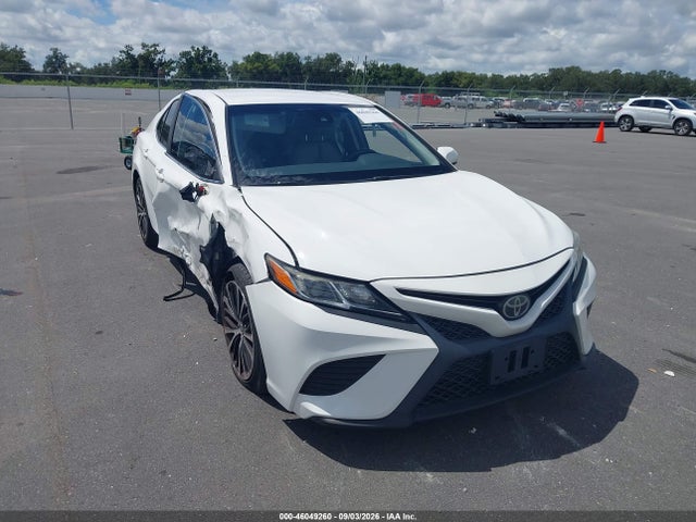 2018 TOYOTA CAMRY SE
