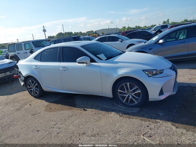 2019 LEXUS IS 300 14