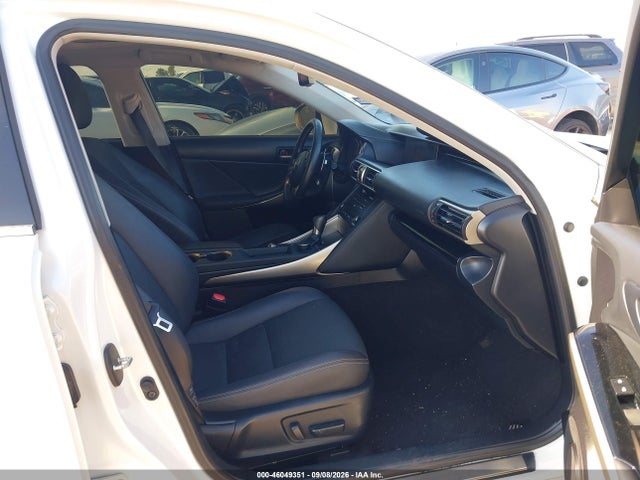 2019 LEXUS IS 300 5