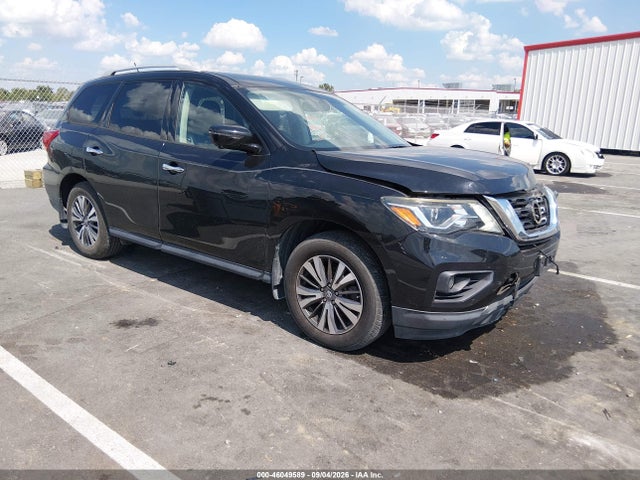 2017 NISSAN PATHFINDE SL