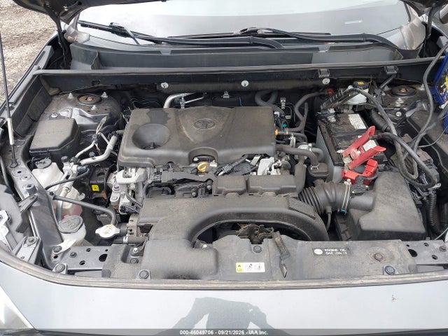 2021 TOYOTA RAV4 XLE 10
