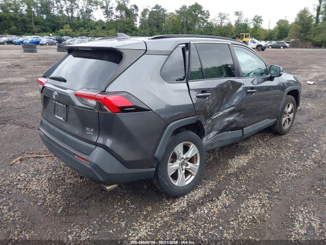 2021 TOYOTA RAV4 XLE 4