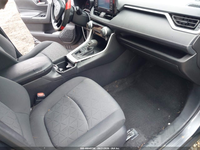 2021 TOYOTA RAV4 XLE 5