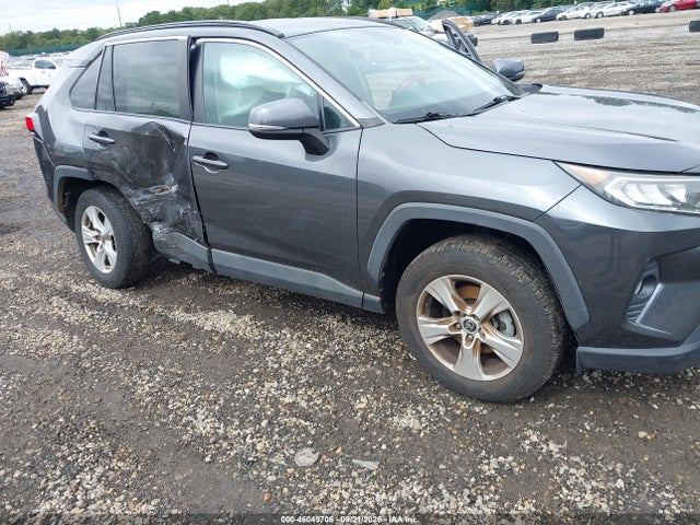 2021 TOYOTA RAV4 XLE 6