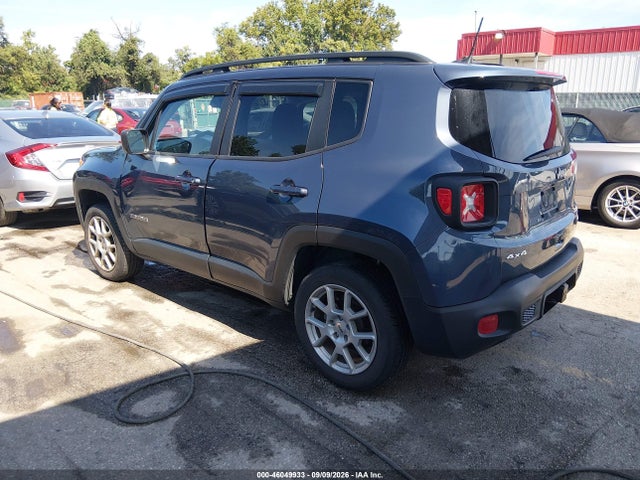 2022 JEEP RENEGADE LATITUDE 4X4 3