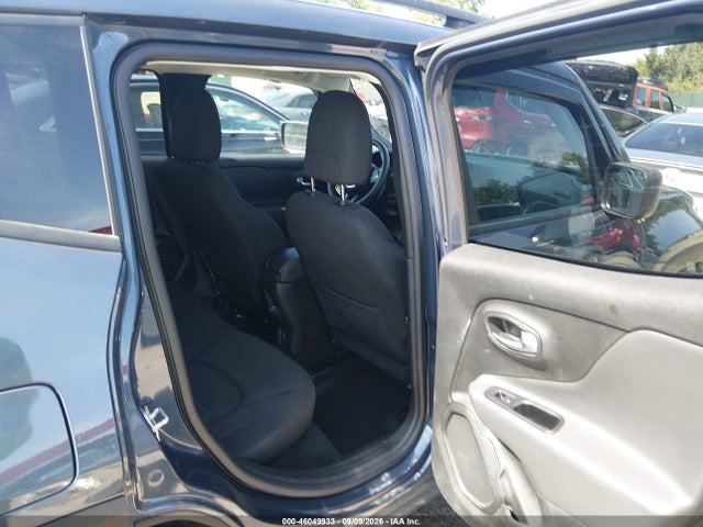 2022 JEEP RENEGADE LATITUDE 4X4 8