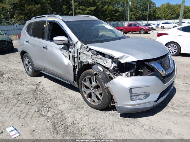 2017 NISSAN ROGUE SV