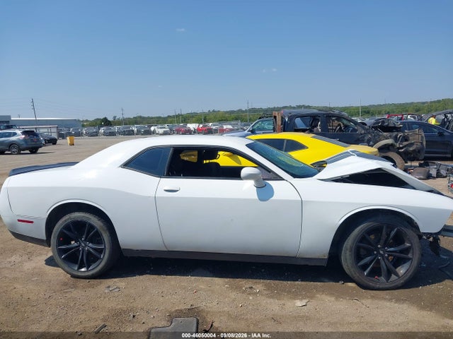 2018 DODGE CHALLENGER SXT 12