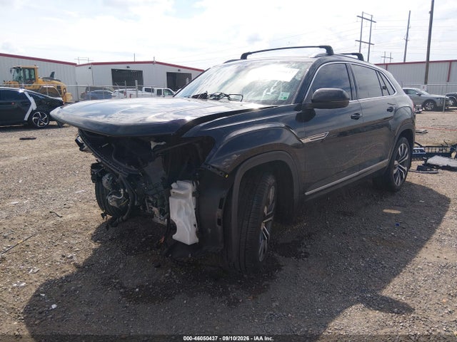 2022 VOLKSWAGEN ATLAS CROSS SPORT 3.6L V6 SEL PREMIUM R-LINE 2