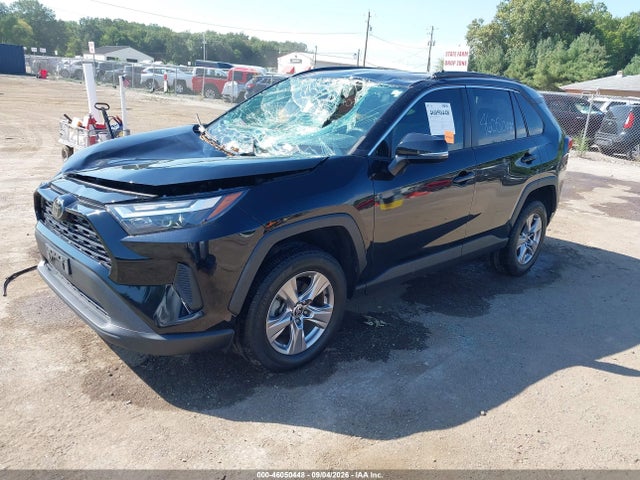 2023 TOYOTA RAV4 XLE 2
