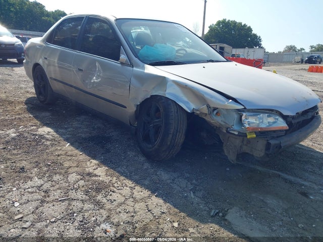 1999 HONDA ACCORD LX