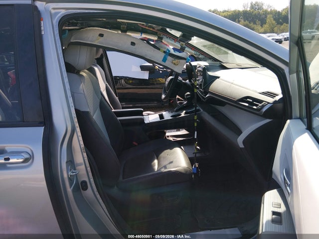 2022 TOYOTA SIENNA XSE 5