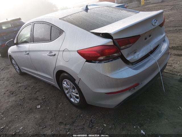 2017 HYUNDAI ELANTRA SE 3