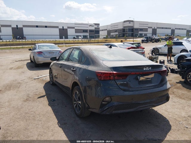 2023 KIA FORTE LXS 3