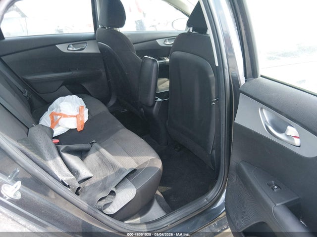 2023 KIA FORTE LXS 8